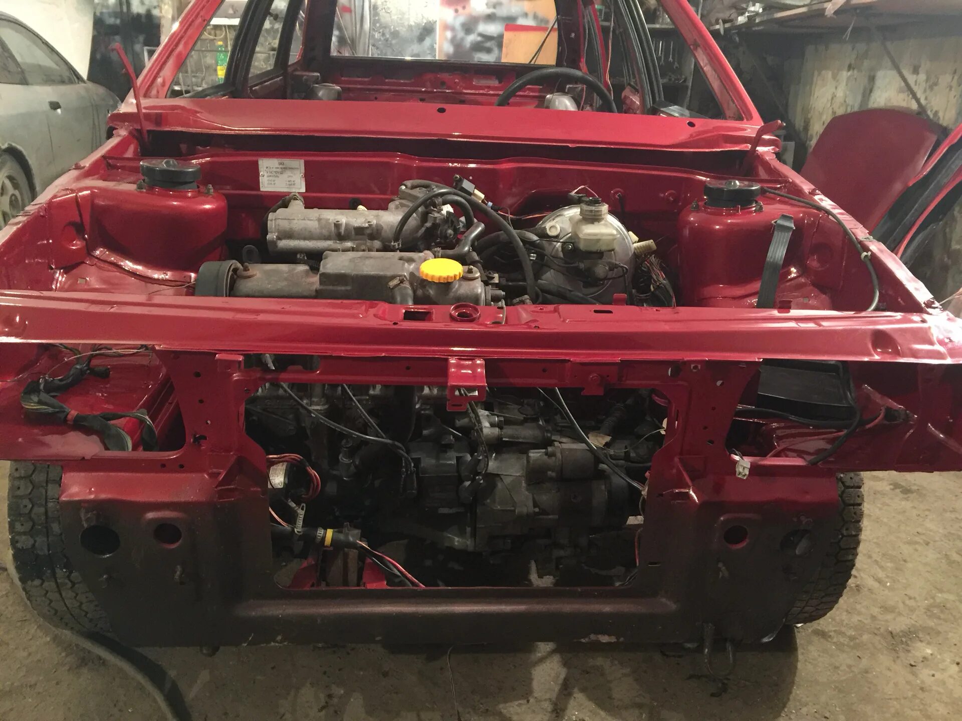 Замена двигателя 2109. Ваз 2109 без двигателя. 2109 с двигателем от lancer. ваз 2109 красная без двигателя. ваз 2109 с мотором от весты.
