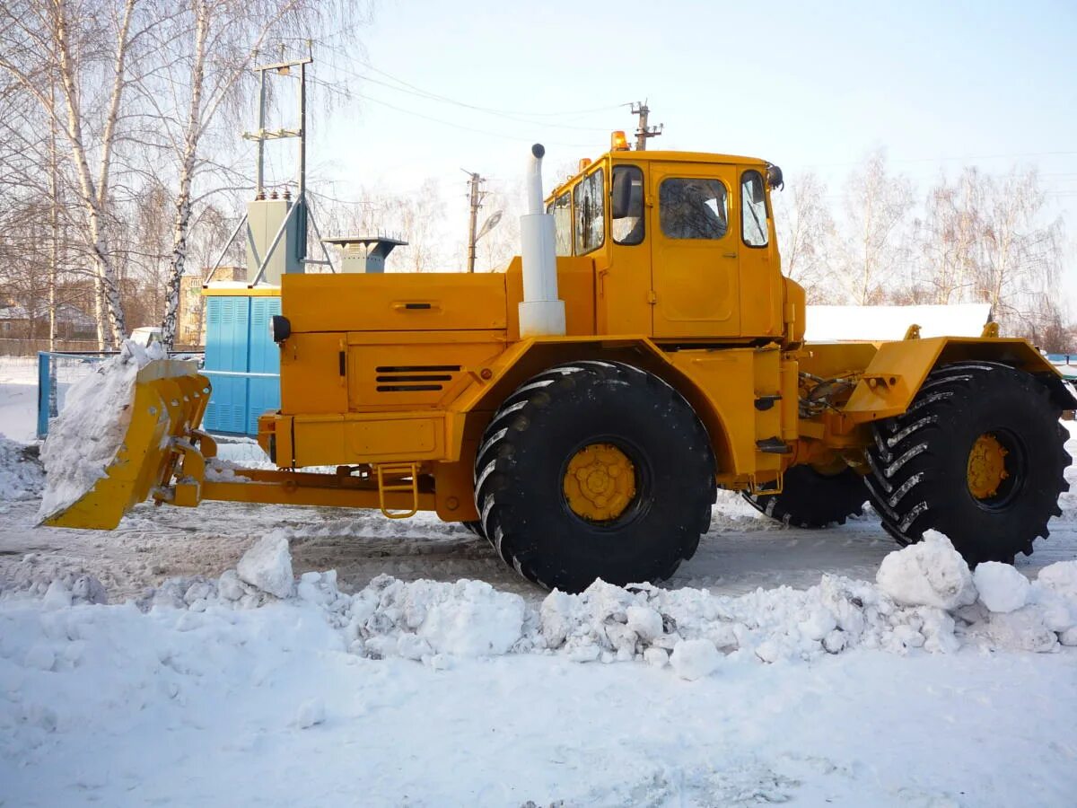 Т кировец. К 701 трактор с отвалом кировец. к700 и т150. кировец т 150. трактор к 700 и т 150.
