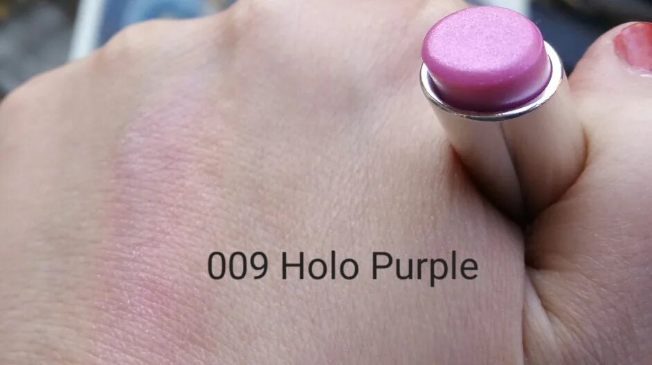 Lipstick balm glow injection. Influence glow injection. holo lilac.