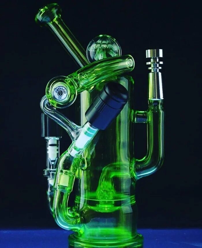 Бонга лучшее. Бонг мельница. Бонга лучшее. Бонг стеклянный. Бонг красивый.