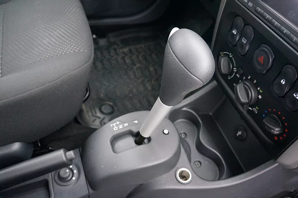 Коробка автомат ниссан альмера. Nissan almera g15 акпп. Акпп ниссан альмера g15. Селектор акпп альмера классик. Коробка автомат ниссан альмера g15.