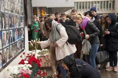 Центр на дубровке сейчас работает ли театральный