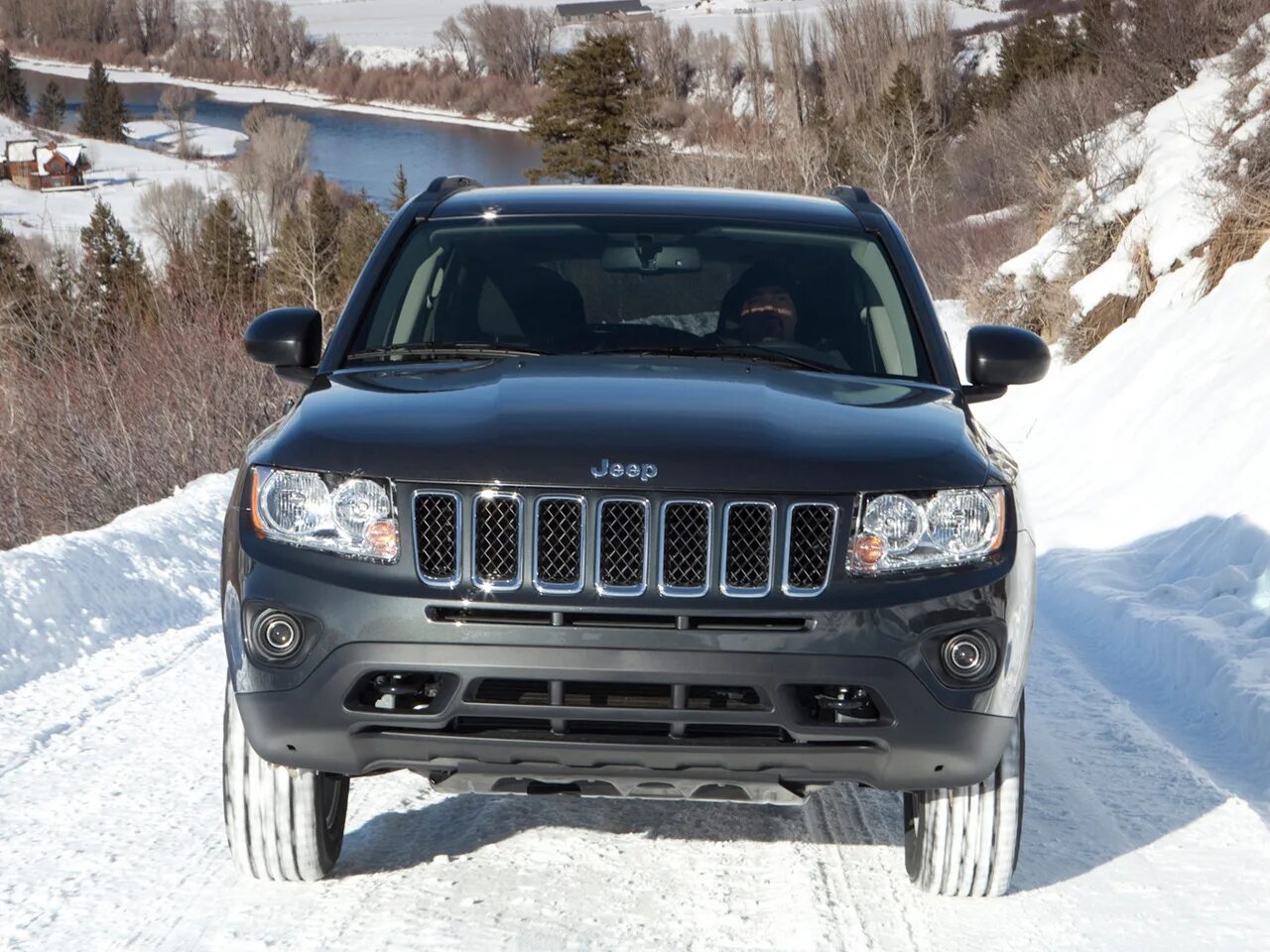 Джип компас 1. Jeep Compass 2010. Jeep Compass 2011. Jeep Compass 2010 года. Jeep Compass 2011 Рестайлинг.