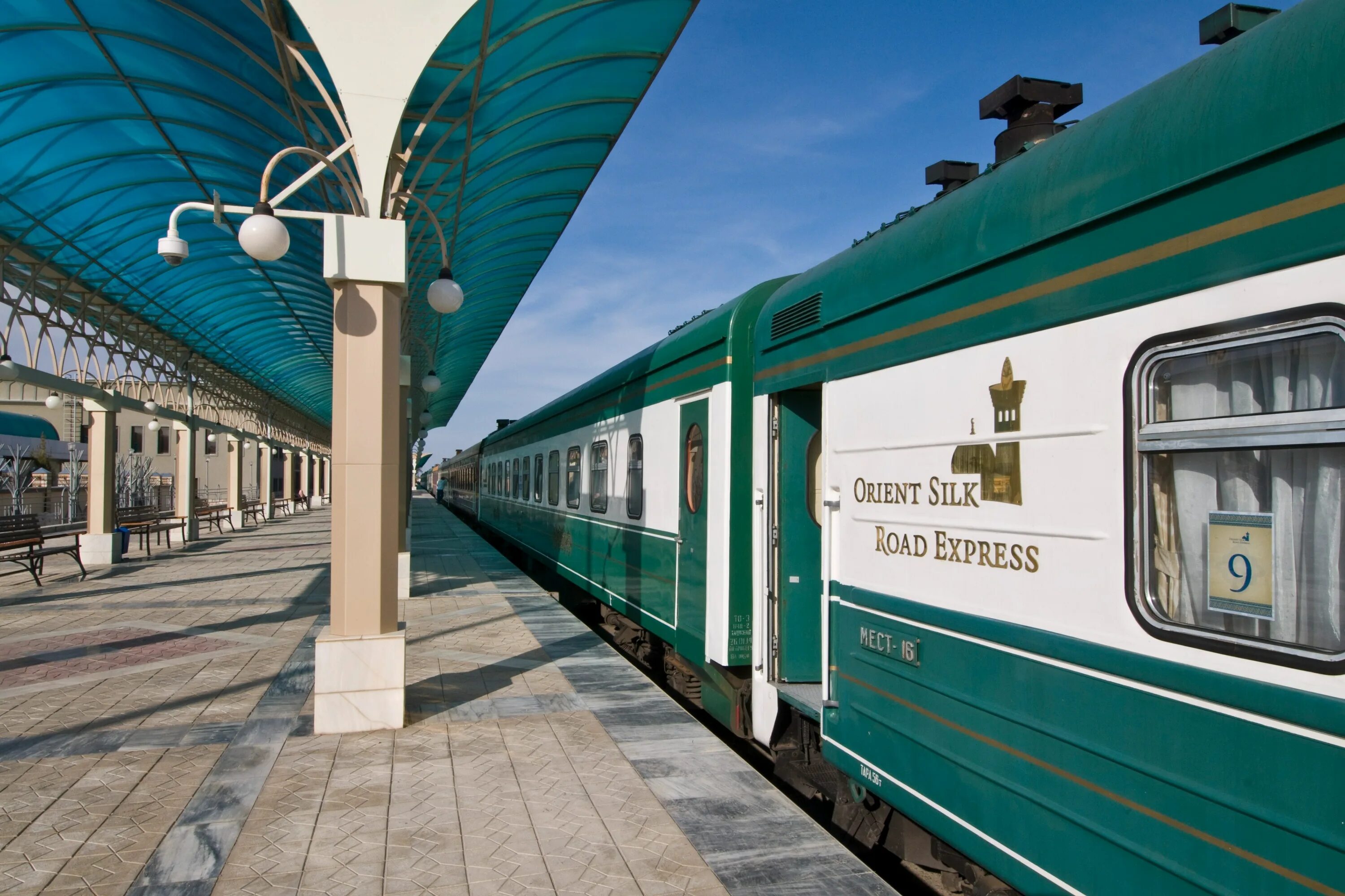 Ташкент хива поезд. Orient Silk Road Express. Эп-1 Узбекистон Темир йуллари. «Orient Silk Road Express»: Туристик чартер поезди. Экспресс Ташкент Бухара.