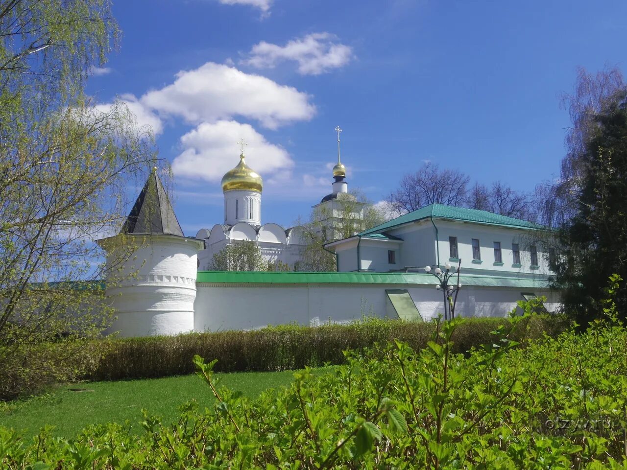 Дмитровск подмосковье. Борисоглебский монастырь Дмитров. Дмитровский Кремль (музей-заповедник). Никитские ворота Дмитровского Кремля. Дмитров Подмосковье.