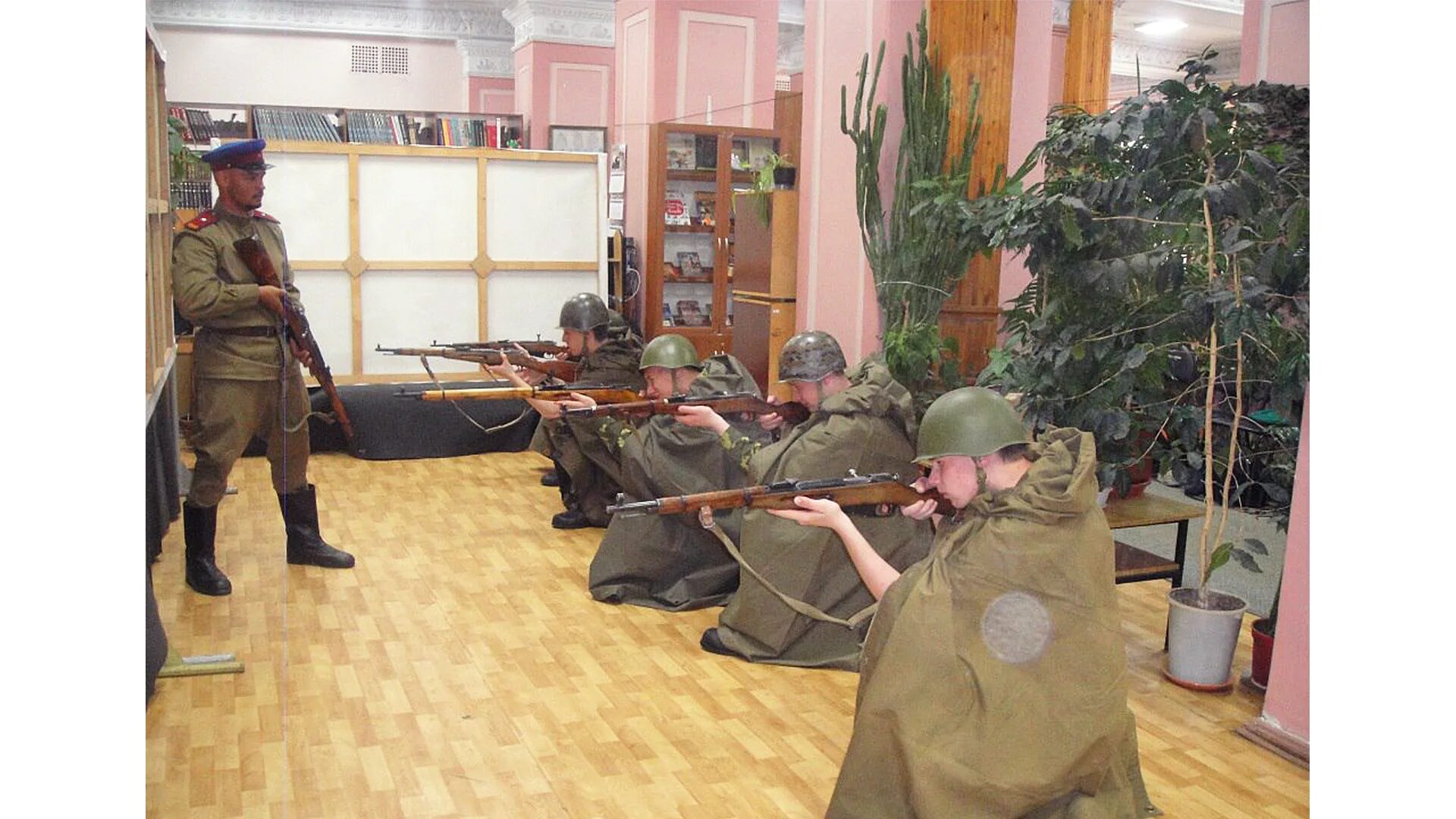 Как проходит курс молодого бойца. Центр военно-патриотического воспитания воин. школа молодого бойца картинка. курс молодого бойца. курс молодого бойца картинки.