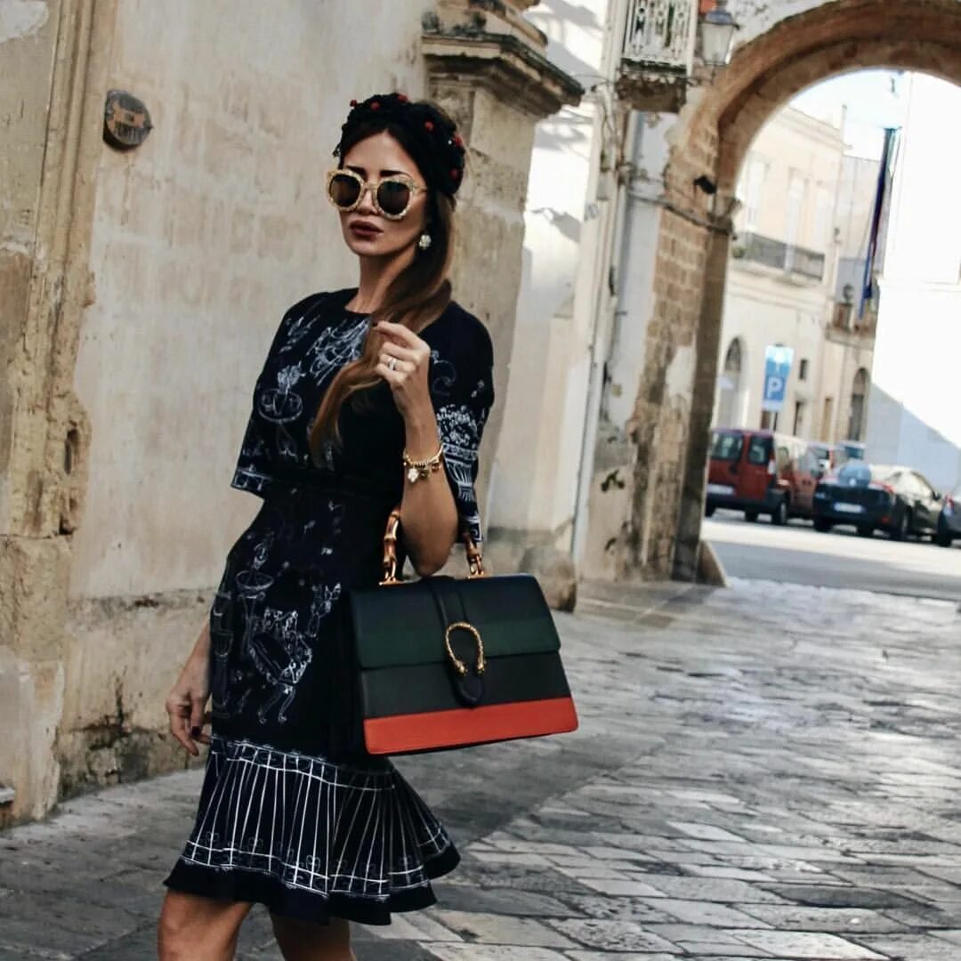 What is worn on the Fashion Week in Milan: 1 part, Buro 24/7 Cool street fashion