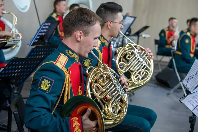 консерватория римского-корсакова оркестр дирижер. образцовый оркестр почетного караула москва. образцовый оркестр. оркестр преображенского полка фото. росгвардия оркестр москва.