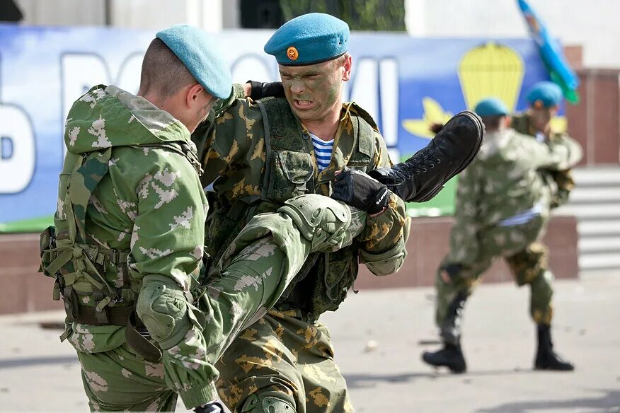 ВДВ войска РФ. Воздушно-десантные войска. Воздушно-десантные войска (ВДВ). ВДВ десантники.