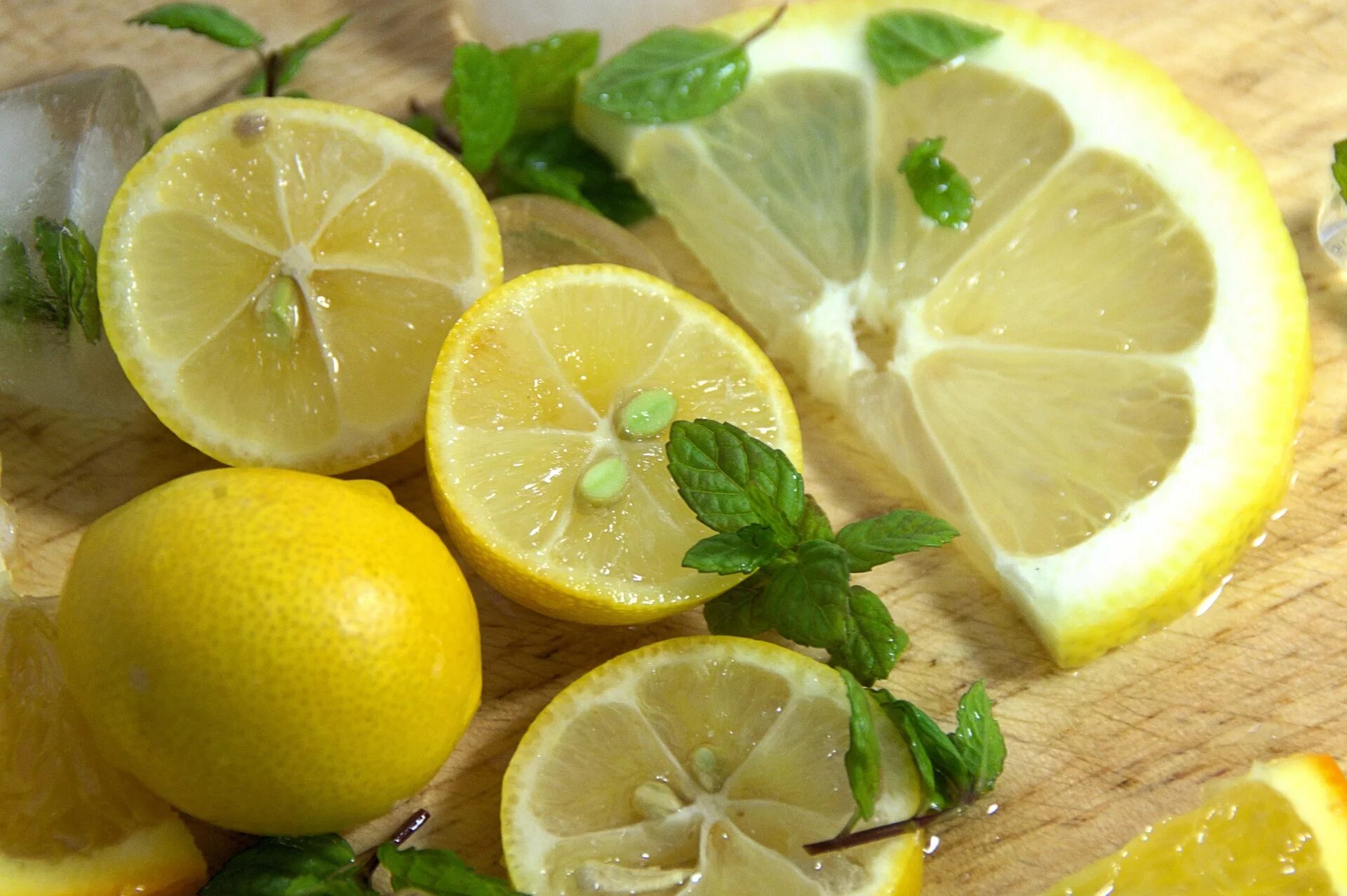 Лемон лид. Лимон. Сочный лимон. Лимон и мята. Красивый лимон.