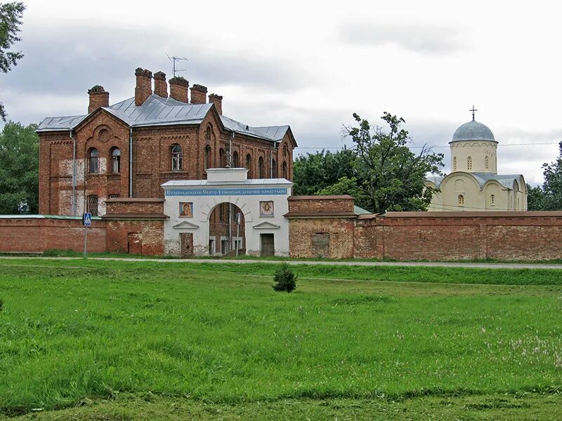 Свято-Успенский девичий монастырь Старая Ладога. Староладожский Успенский девичий монастырь. Старая Ладога. Староладожский Успенский девичий монастырь.. Церковь Успения Староладожский женский монастырь. Старо успенский монастырь