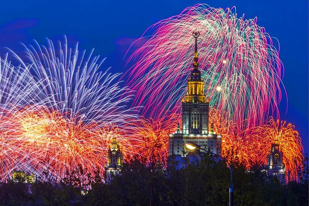 Санкт-петербург 2022. Красная площадь мероприятия. В день города или на. Салют победы в москве. День города санкт-петербурга.