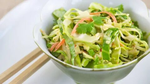 Салат из свежей капусты и огурцов рецепт