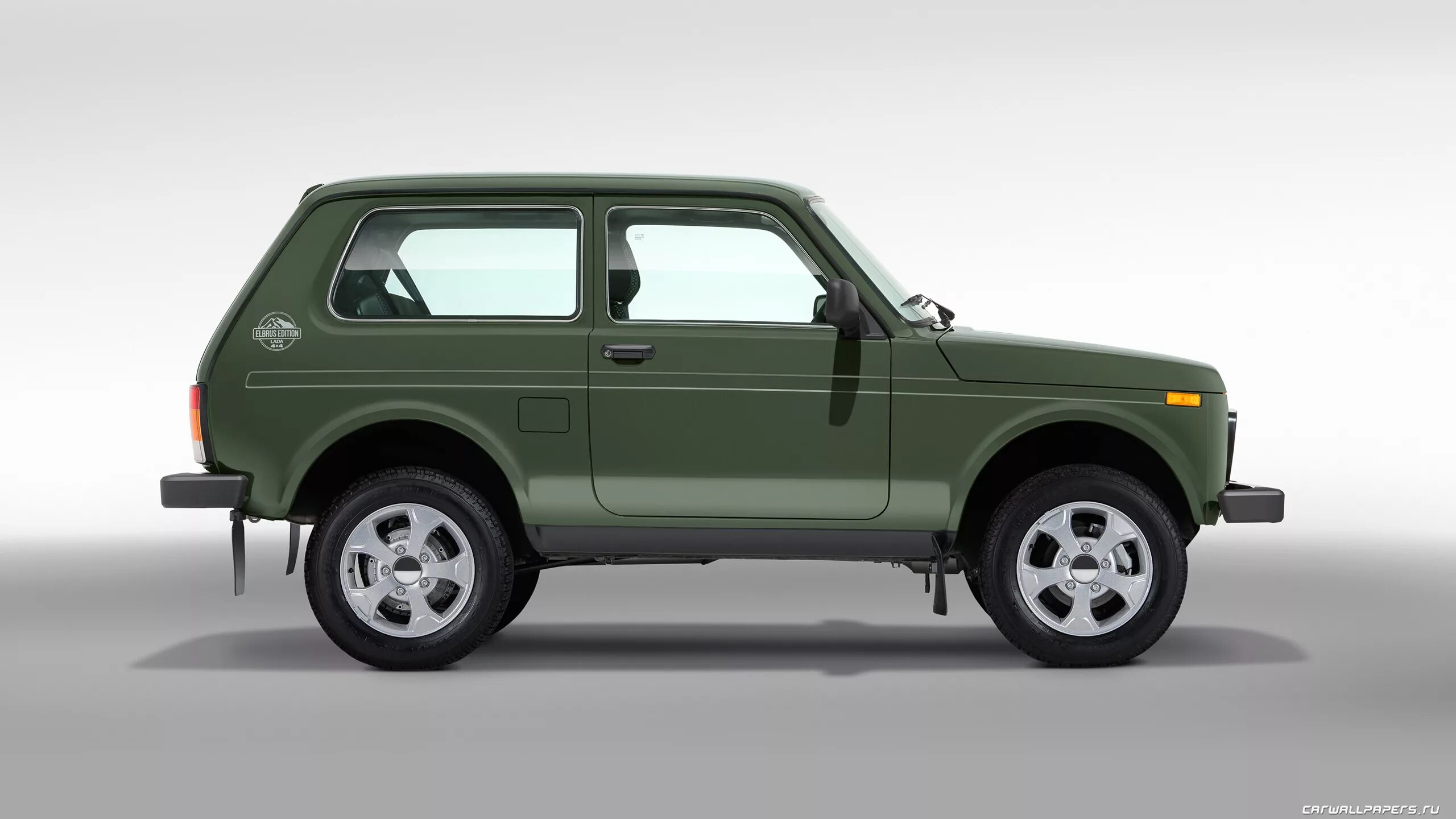 Лада внедорожник голубой. Ваз лада нива 1994 г в козельске на авито. Нива 4х4 киров автосалон. Лада 2121 нива белая. Ваз 2121 фора.