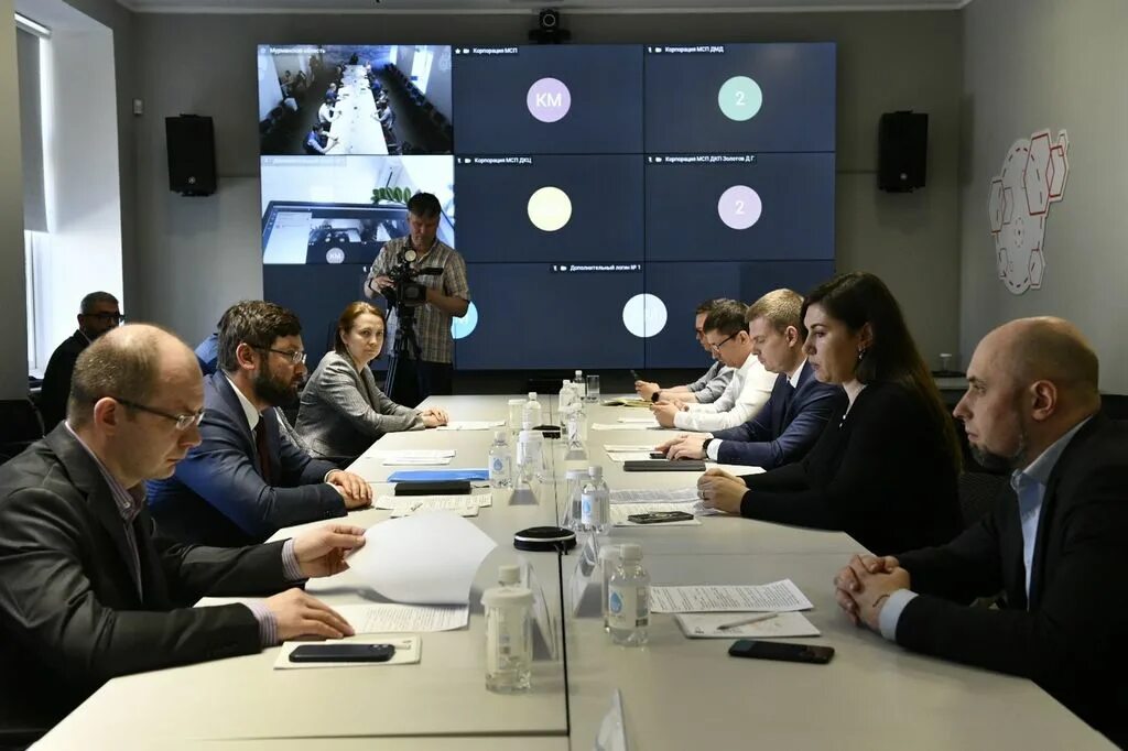 Фото сбора бизнесменов в мурманске. Новости инфокс. Союз промышленников и предпринимателей –на защите бизнеса региона. Форум предпринимателей. Мурманск бизнесмены.