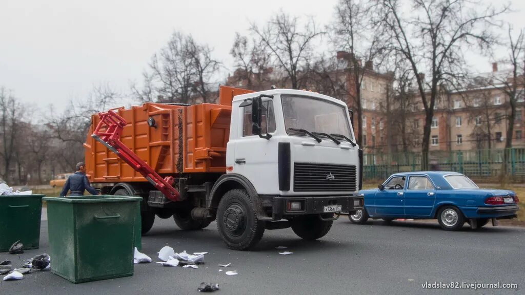 Чита мусоровоз. Мусоровоз МАЗ 5337 Автоистория. МАЗ 5337 мкм 35 мусоровоз. МАЗ 5337 мусоровоз 1 43. МАЗ 5335 мусоровоз.