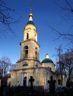 Церковь на кладбище