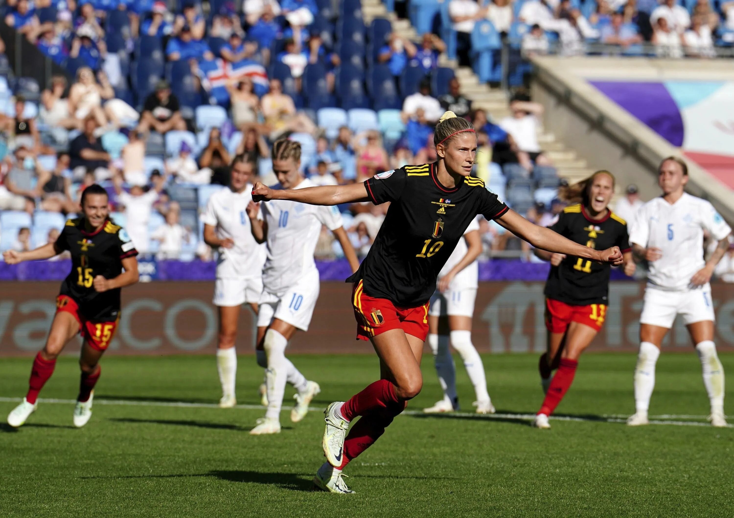 Бельгия женский футбол. Бельгия Исландия. Италия - Исландия. Футбол. Женщины. Бельгия. Суперлига.