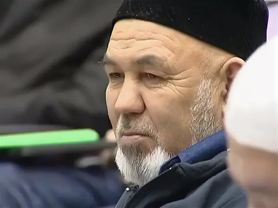 Исламский религиозно просветительский центр. Имам тюмень. Имамы в тюмени. Имам тюмень. Мечеть нур ислама новый уренгой.