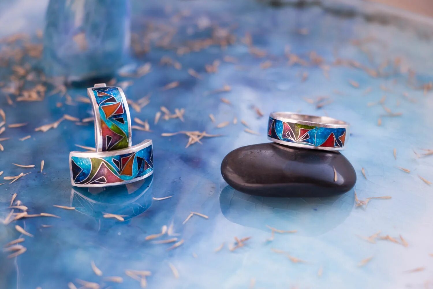 Минанкари грузия. Китайская перегородчатая эмаль ювелирка. Бижутерия с эмалью. Коллекция russe соколов. Серебряные наборы с эмалью цена.