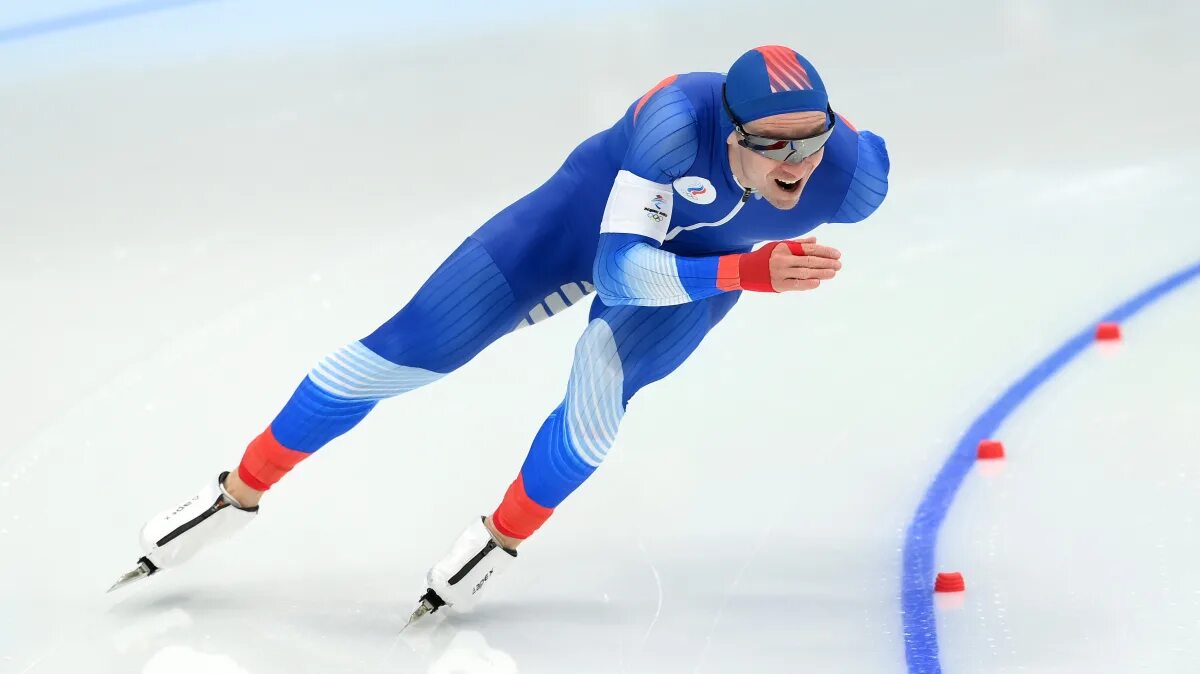 Конькобежный спорт игра. Лада Задонская конькобежный. Руслан Захаров олимпиада 2022. Конькобежец 2022 шорт трек. Алдошкин Даниил конькобежный спорт.
