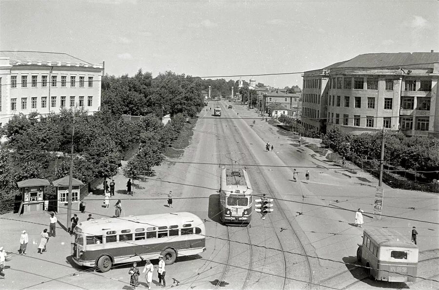 улица ленина дом курск библиотека. город курск 70-е 80-е. старый курск проспект кулакова. улица ленина 80 годы. ленина 70 курск.