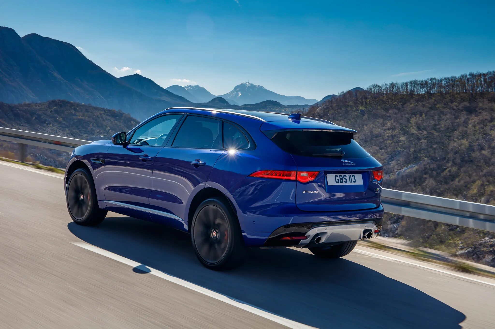 F pace обзор. Jaguar f-pace. ягуар f pace 2017. jaguar f-pace 2017. ягуар ф пейс 2017.