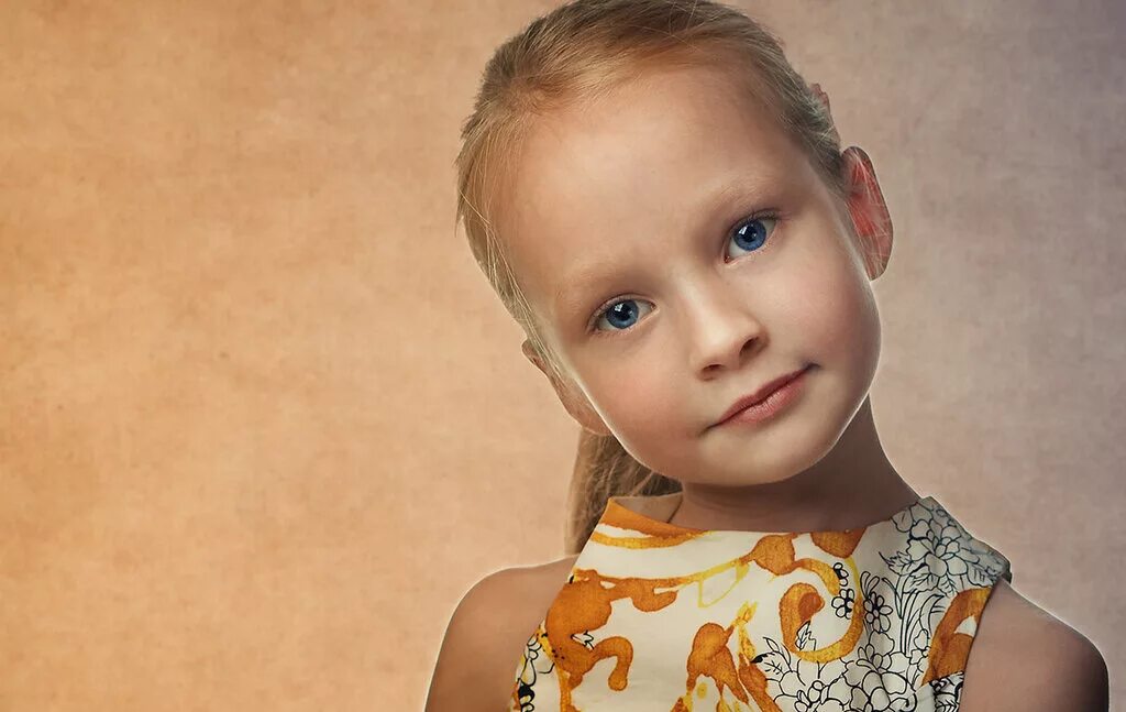 Сколько лет сейчас детям 2015 года. Фотопортреты младших школьников с высоким разрешением изображения. портрет младшего дошкольника. дети 2015. юлия малыш.