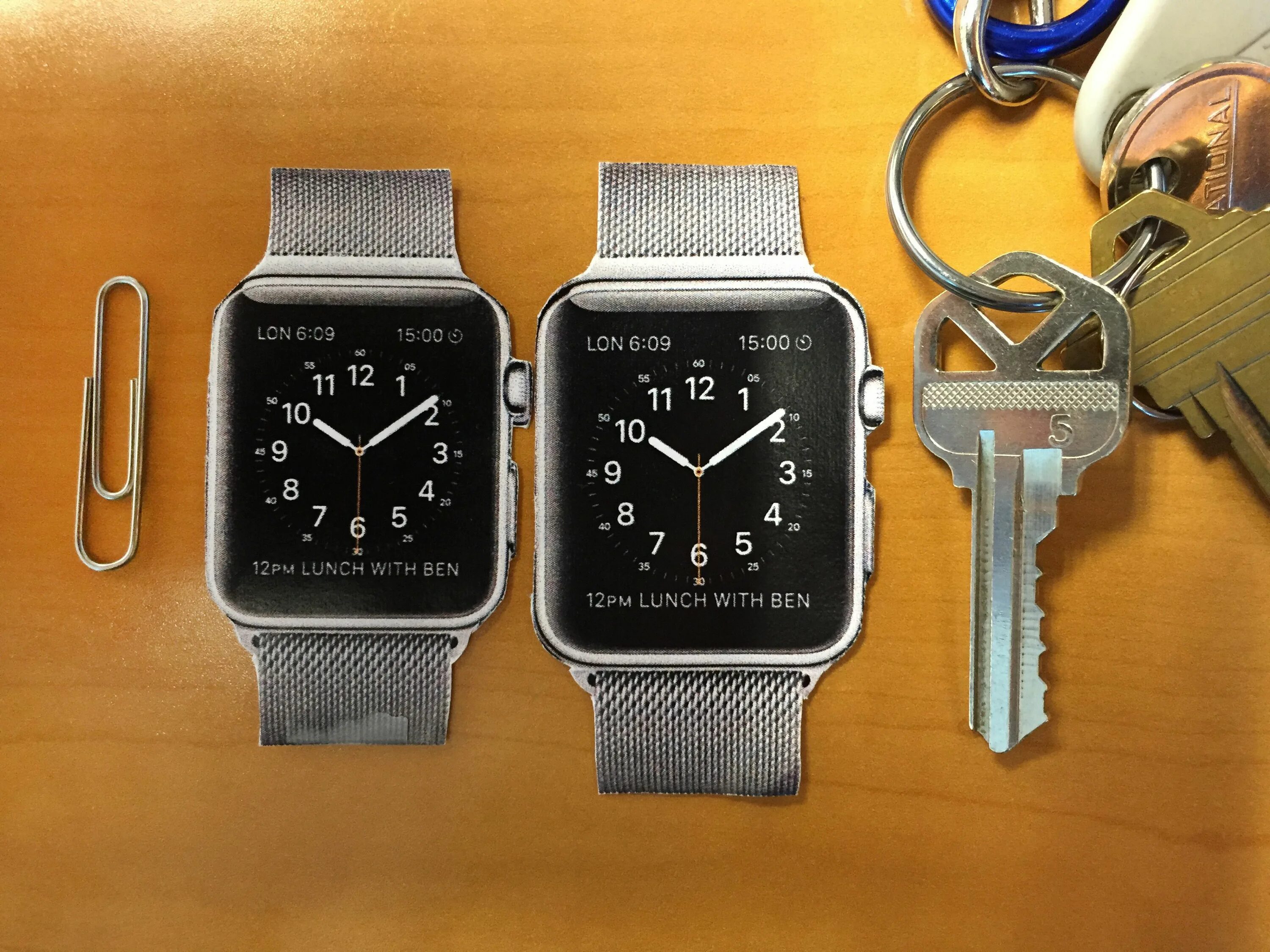 Watch часы 3 42mm. Apple watch 38 vs 42 mm. Apple watch 38mm vs 42mm. Apple watch 41 mm vs 42. Apple watch 38mm размер.