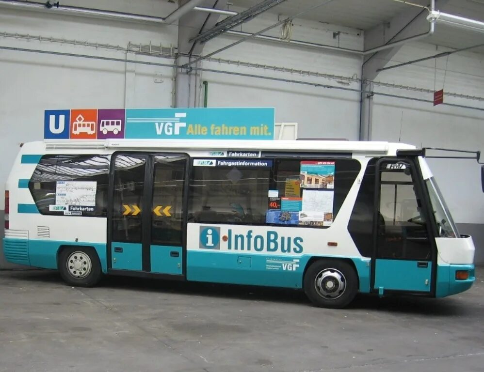 Infobus. Автобус инфобус. Автобус nfo Infobus. Маршрутки от фирмы БМВ.