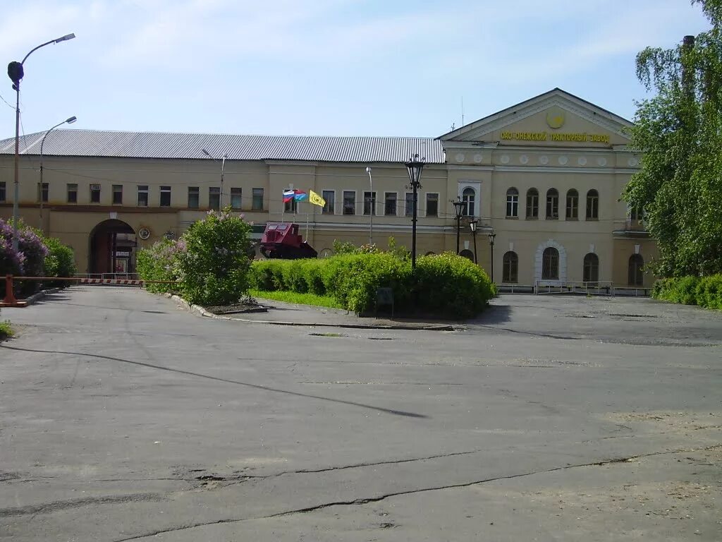 тракторный завод петрозаводск. онежский тракторный завод старый снимок. отз фото. онежский тракторный завод петрозаводск. онежский тракторный завод.