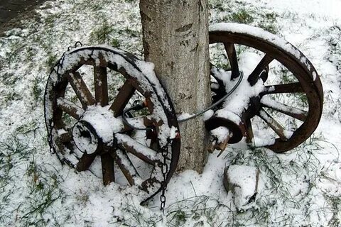 Телегу готовят зимой