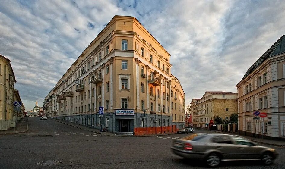 Московские переулки. Петропавловский, Певческий, Петроверигский, Малый Спасоглин
