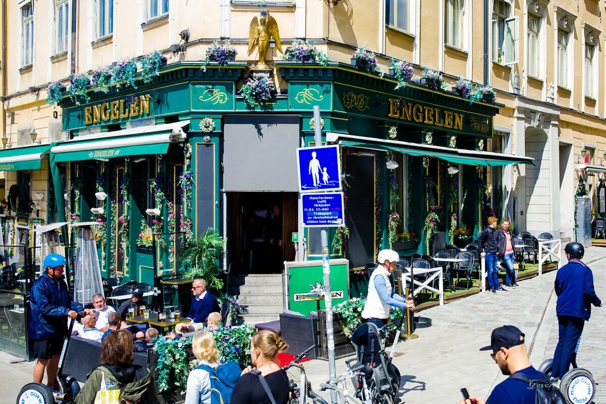 Будапешт париж. Stockholm обои 88881. Фото стокгольма 2023. Mcdonald’s на улице сен-лазар в париже. Стокгольм фото с высоты.