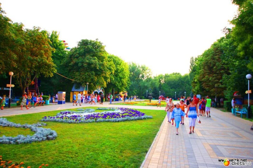 Город ейск краснодарский край парк имени поддубного. Парки города ейска. Достопримечательности ейска парк горького. Ейск достопримечательности парк поддубного. Ейский городской парк.