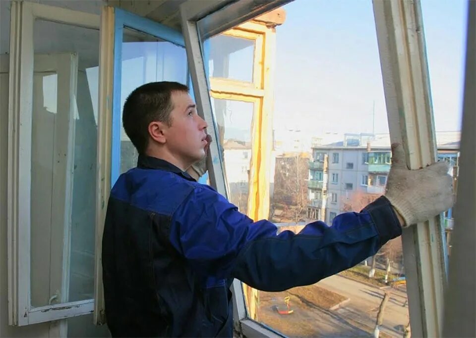 Установка окон в туле. Демонтаж окон. установщик пластиковых окон. монтаж пластиковых окон. монтаж окон пвх.