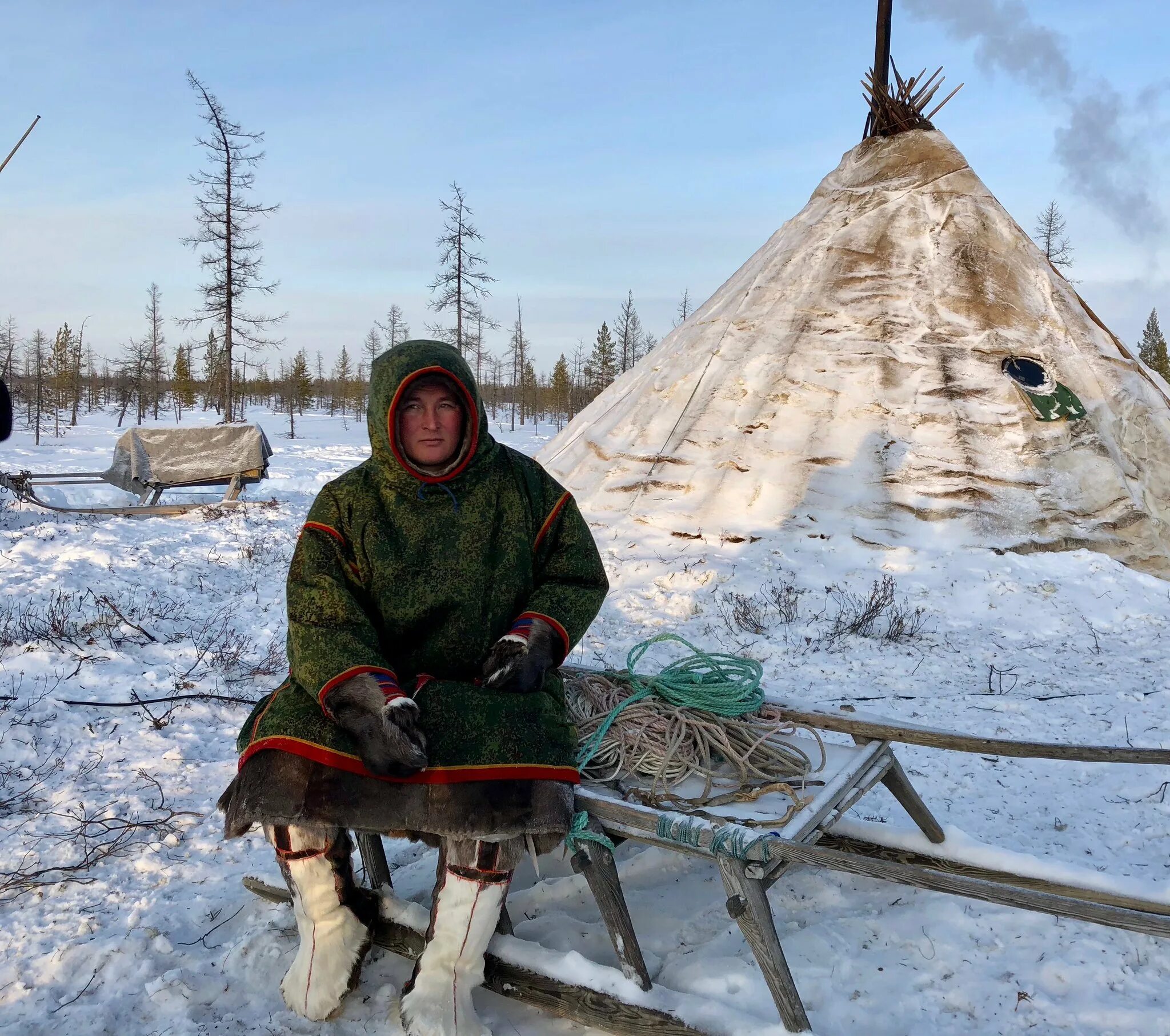 Ненцы районы проживания. Ненцы Ямало Ненецкий автономный округ. Полуостров Ямал оленеводство. Надымский район Ямало-Ненецкого автономного округа. Ямальский полуостров.