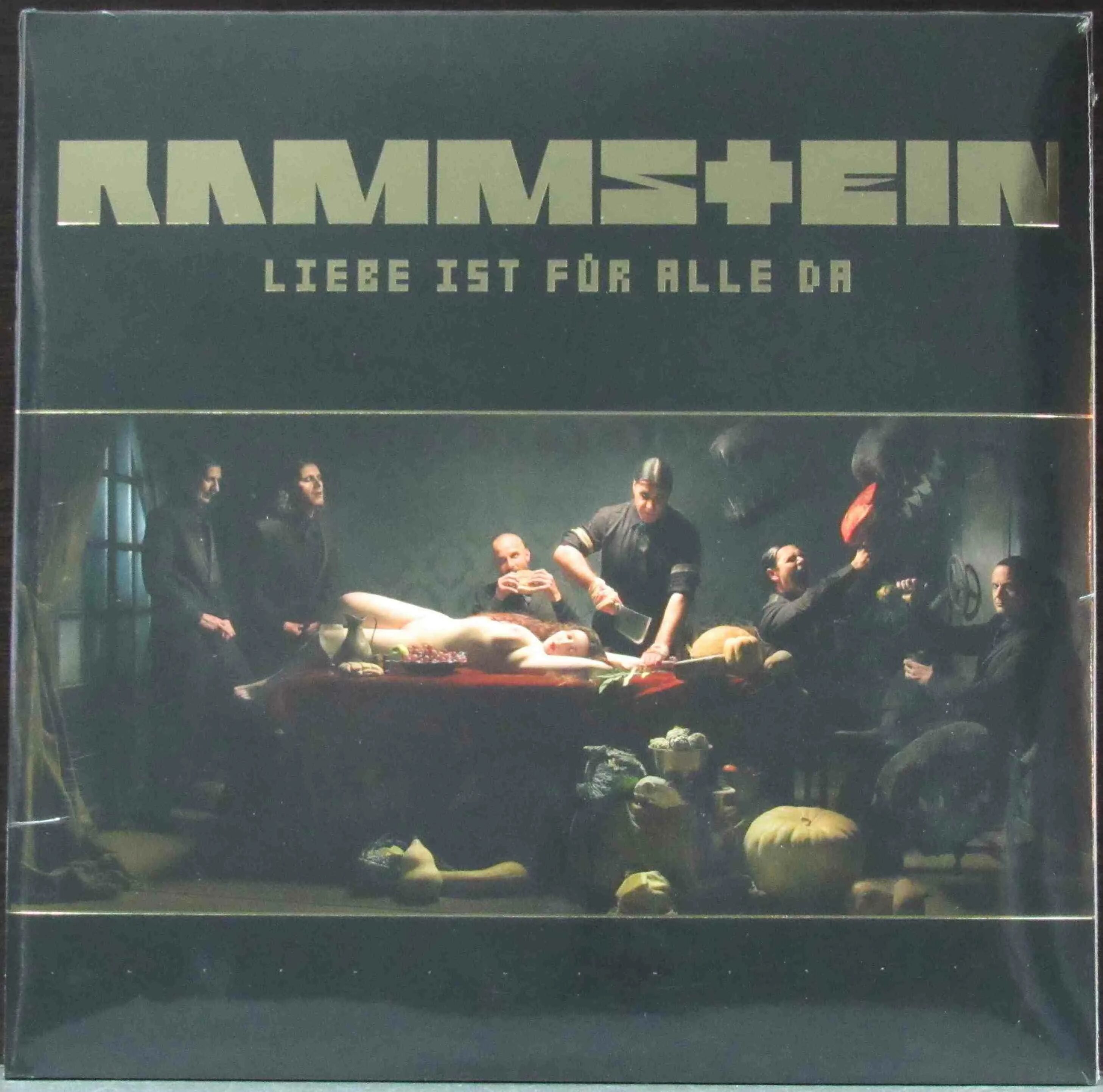 Rammstein liebe ist. Liebe ist für alle da Rammstein альбом. Rammstein Liebe ist fur alle da альбом CD. Винил рамштайн LIFAD. Обложка альбома Rammstein--2009-Liebe ist fur alle da.