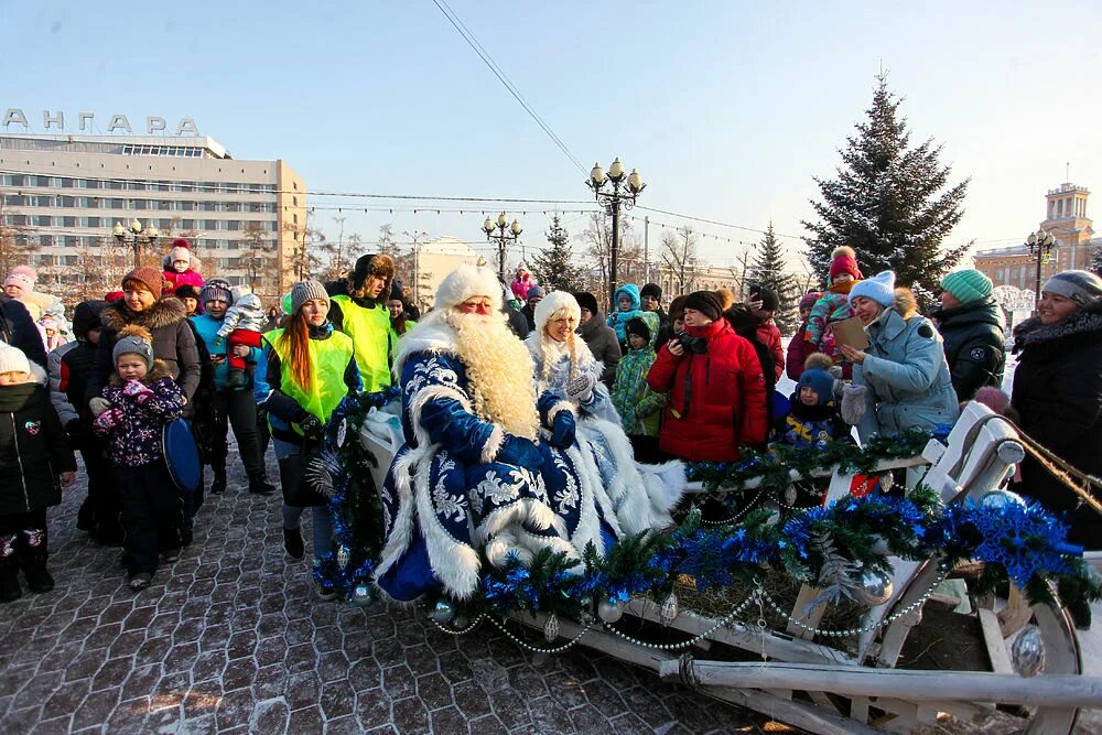 Елка в Иркутске 2022. Елка на сквере Кирова Иркутск. Елки города Иркутск 2022. Новогодняя елка Иркутск. Встретить новый год иркутск