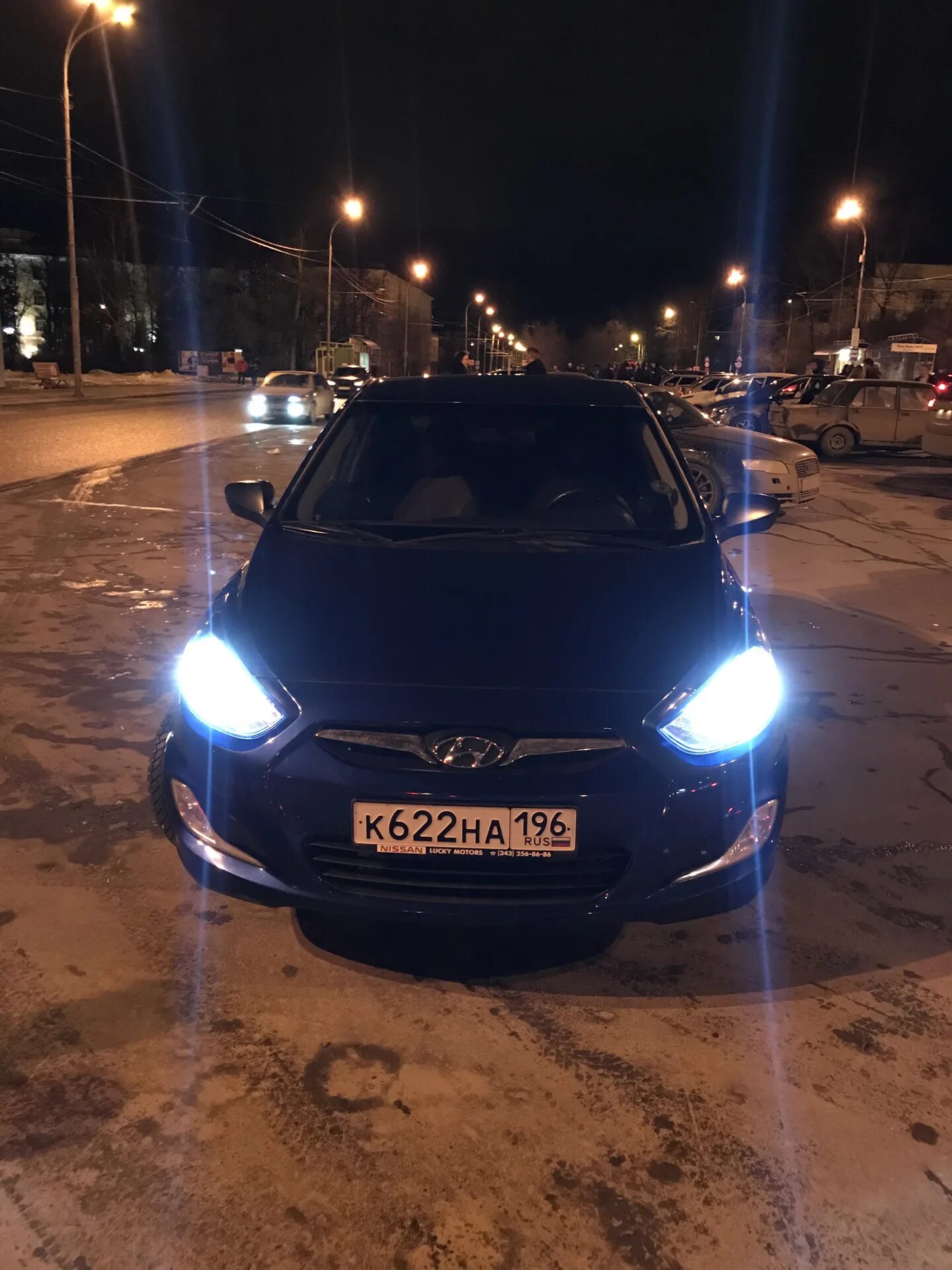 Лед лампы на хендай солярис. Hyundai solaris 2025 диоды. хендай солярис 2012 диодные в ближний. габариты хендай солярис светодиодные габариты.