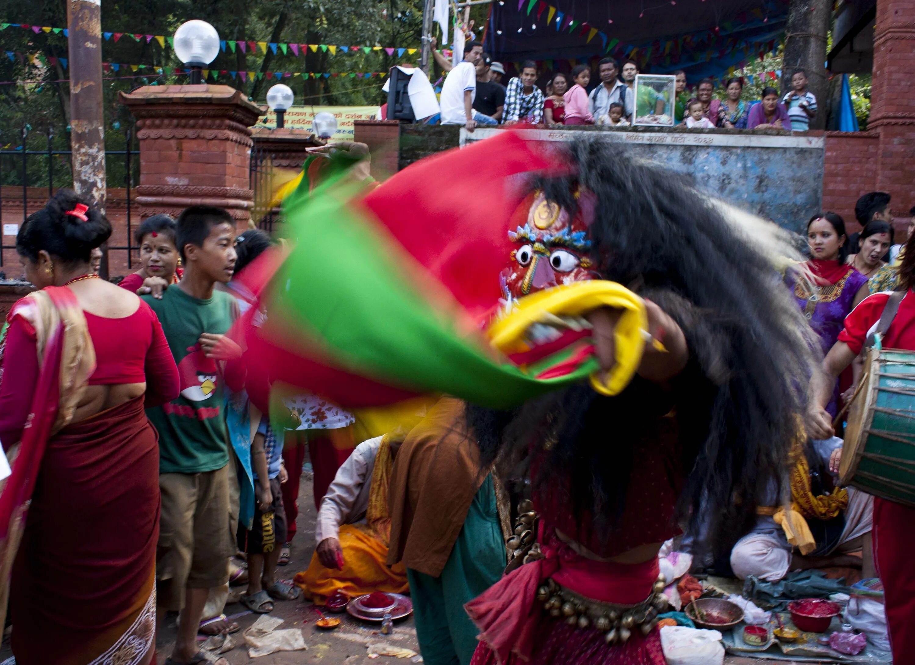 Непал культура. Непал фестивали. Wild Parade в Непале. Культурный ритуал
