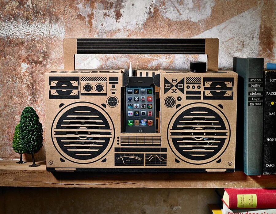 Магнитофон города. Бумбокс магнитофон. Колонка Boombox Retro. Магнитофон электроника Бумбокс. Магнитофон Эстетика 2000е.