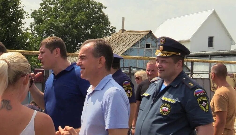 Мчс кубани. Глава мчс краснодарского края. мчс кубань. волынкин мчс краснодарский край. глава мчс краснодарского края сегодня.