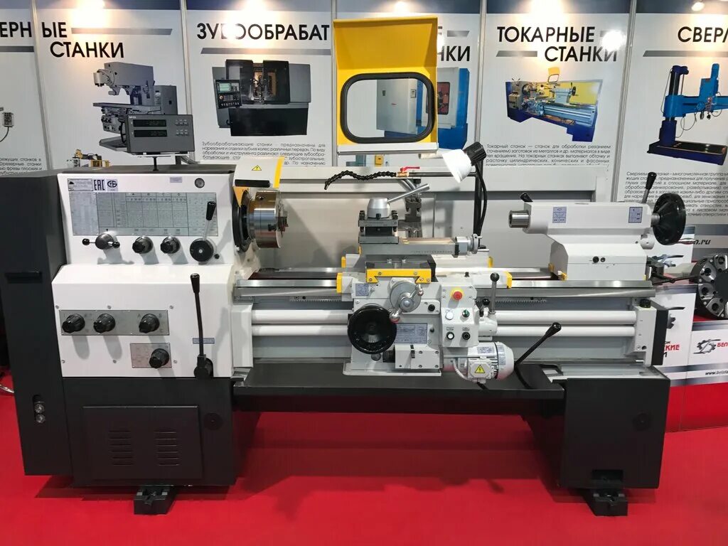 токарные станки 19 век. станок деревообрабатывающий унс 265. станина токарного станка по дереву. женщина за станком. они сделали станок.