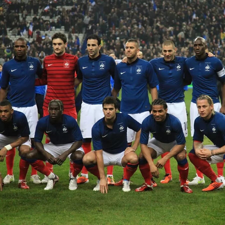 Национальная сборная франции по футболу. Сборная Франции по футболу 2011 год. Сборная Франции 2003. Сборная футбольная команда Франции. Сборная Франции по футболу 2012.