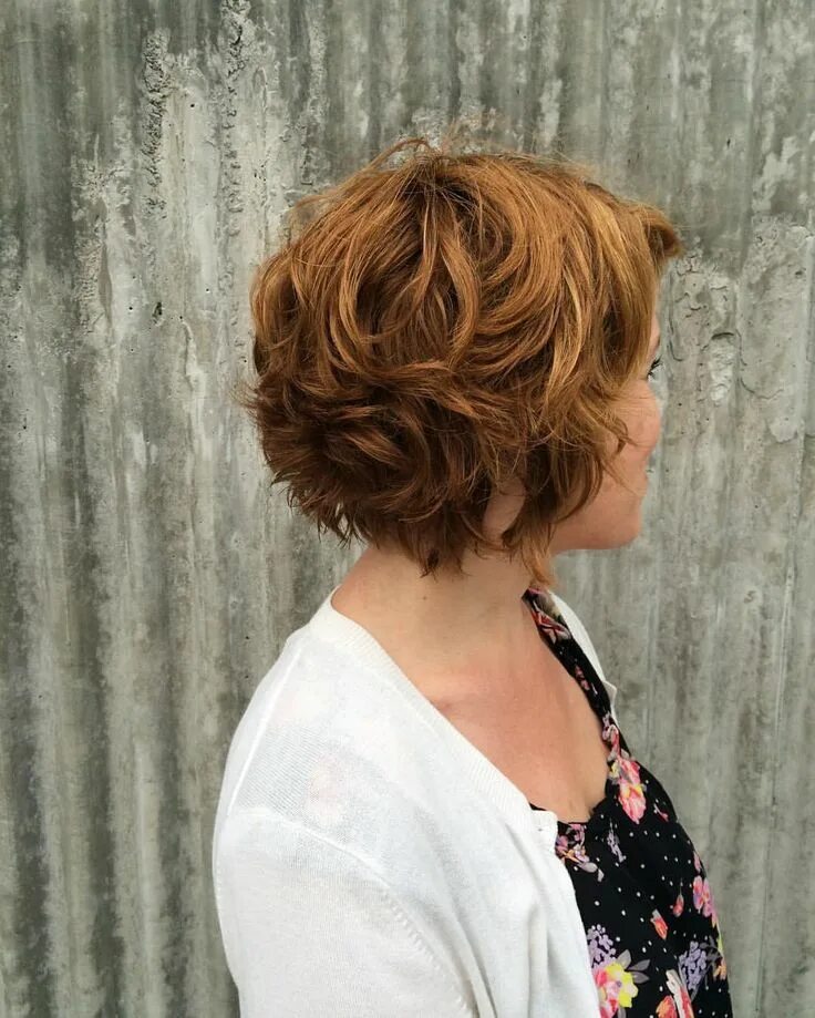 Прическа градуированное каре кучерявая Brenna Lace Front Wig Long hair styles, Curly hair styles, Short bob hairstyles