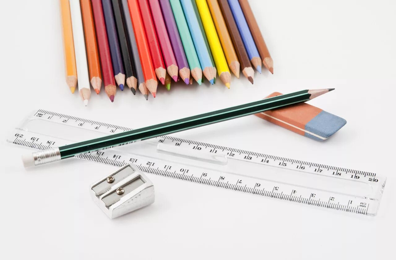 Ученический карандаш состоит из основной части. Ручки линейки карандаши. Линейка и карандаш. Линейка с ручкой. Ручка карандаш линейка.