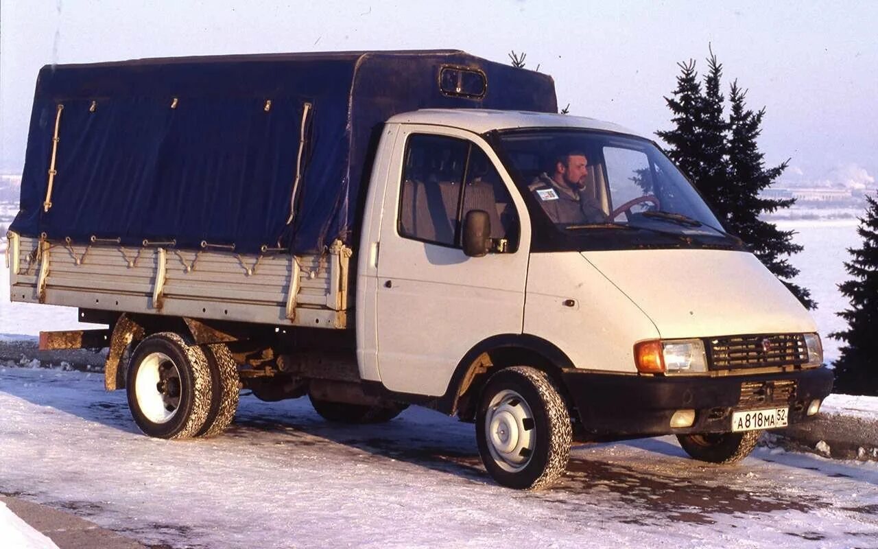 Газ газель поколения. ГАЗ 3302 1991. ГАЗ Газель 3302. ГАЗ 3302 1994 года. Бортовой автомобиль ГАЗ «Газель» 3302.