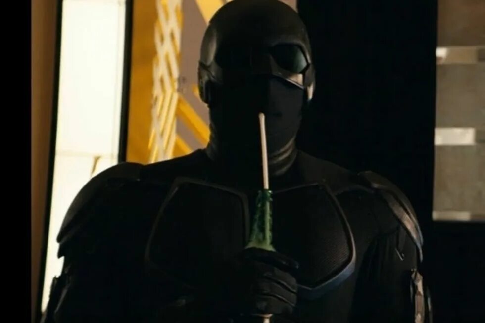 Black noir neca. Black noir. билли бутчер черный нуар. блэк ноир из the boys. нуар the boys без маски.