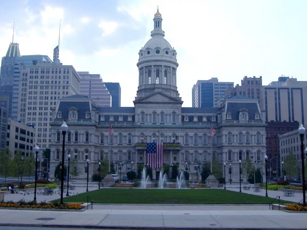 Капитолий в сан франциско. Baltimore city hall. Мэрия в городе европы. Здание мэрии баку. Мэрия города праги.